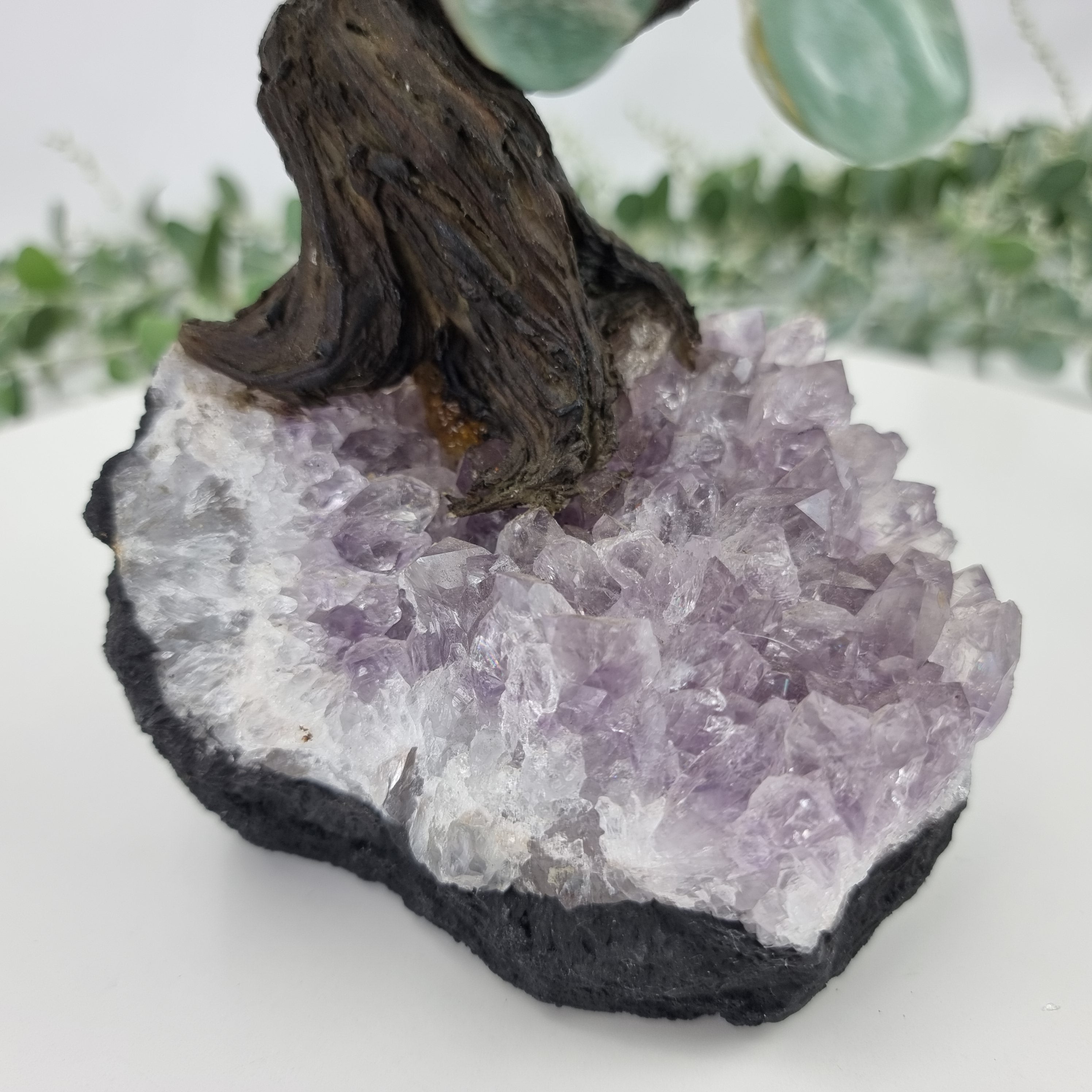 Árvore de QUARTZO VERDE Natural | 120 Pedras, 24 galhos | Base de Ametista com 20 cm altura - Peça Artesanal BR Crystals