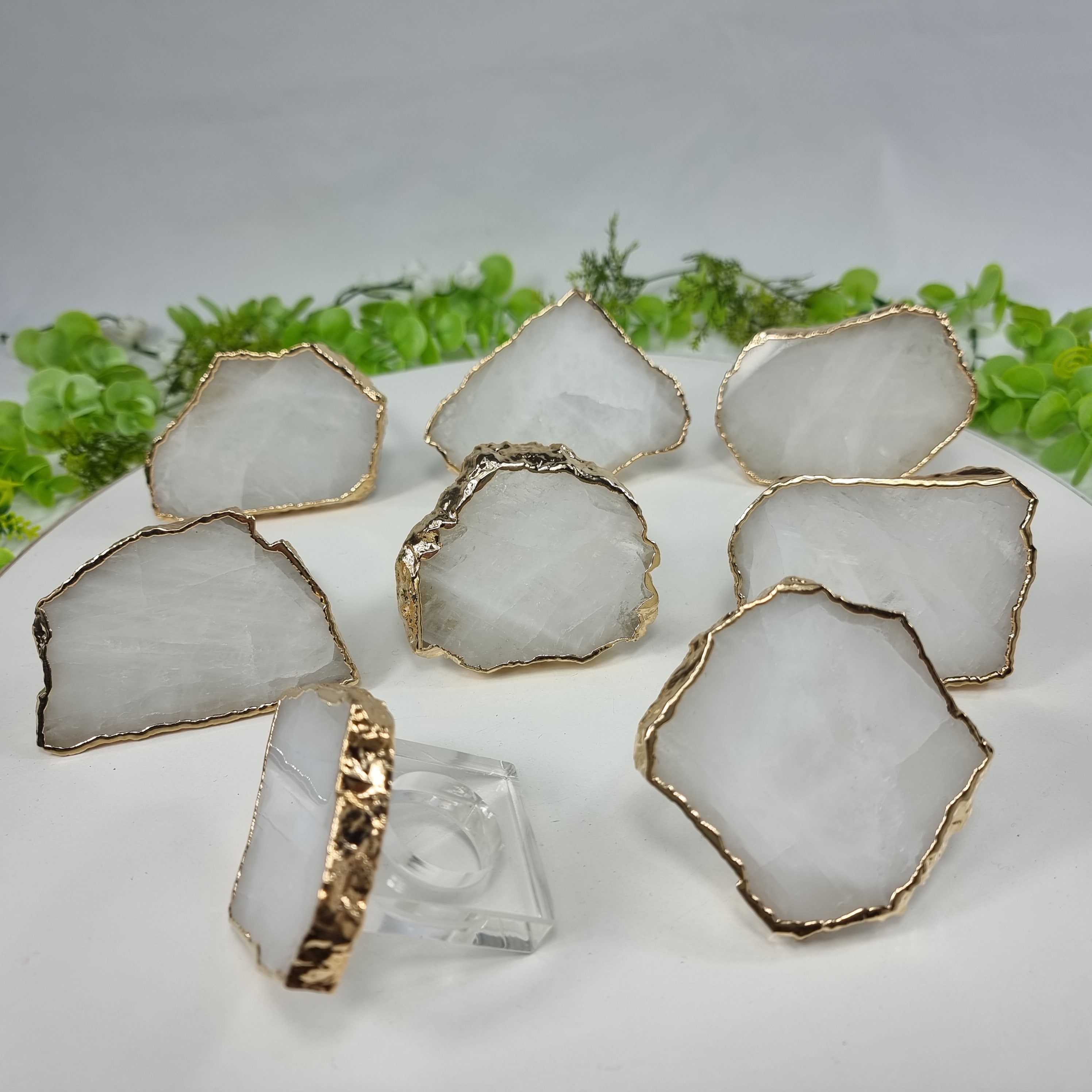 Porta Guardanapos QUARTZO BRANCO Bordas Douradas com Acrílico | 6 unidades | Tamanho de 7 a 9 cm | Peça Artesanal BR Crystals