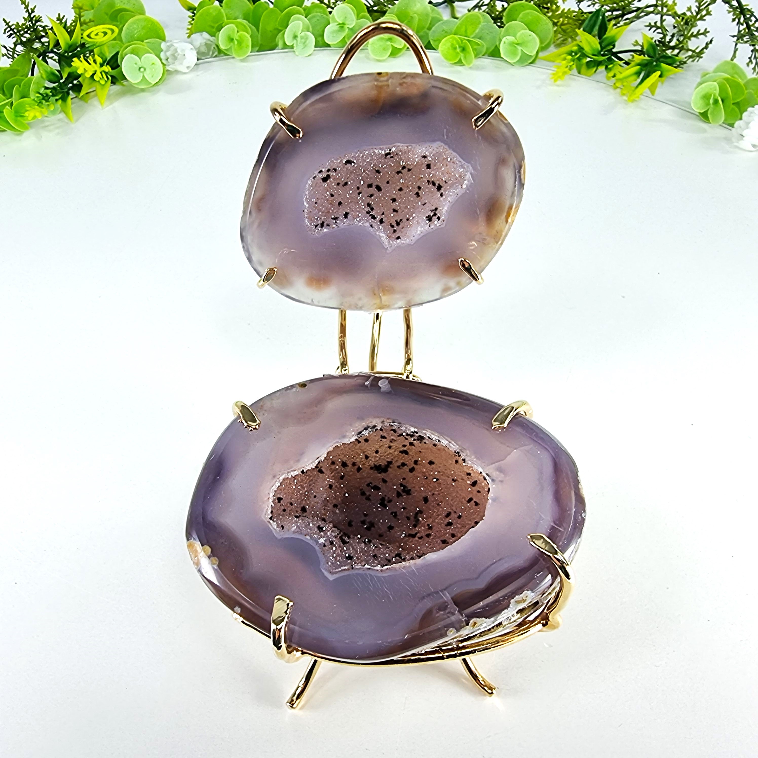 Porta Joias de Geodo de Àgatas | Base Dourada | Peso 310 g, Altura 6 cm | Peça Super Especial