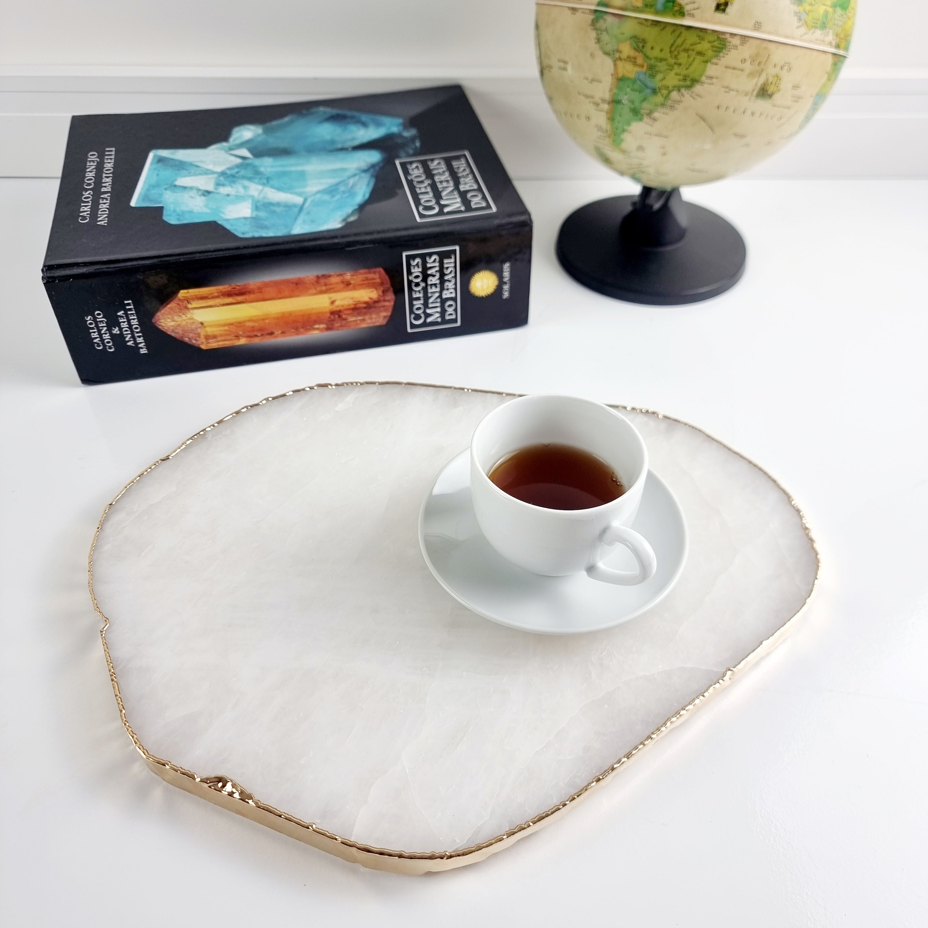 Bandeja de QUARTZO BRANCO Bordas Douradas | 1 Unidade | Tamanho 30 cm | Peça Artesanal BR Crystals