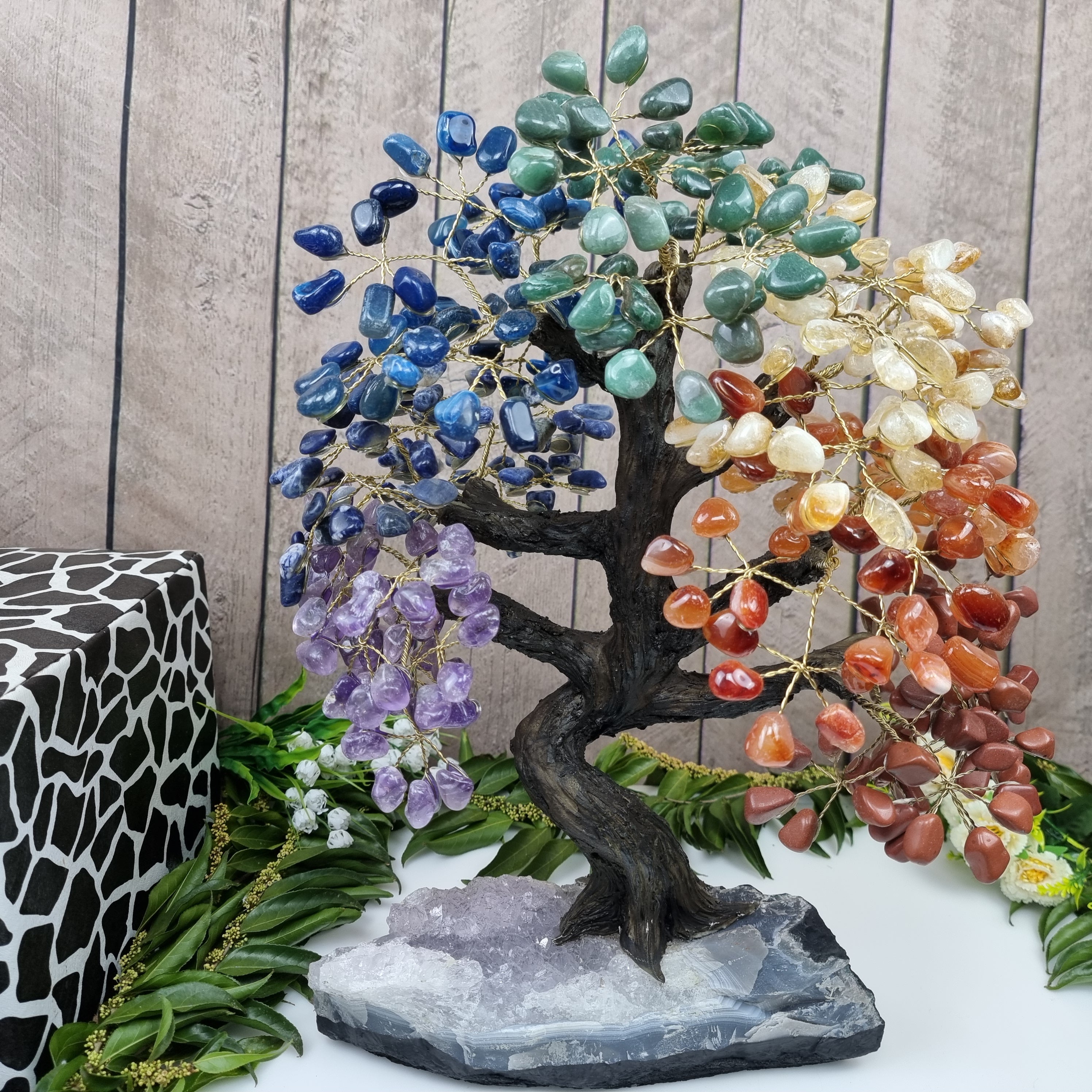 Árvore 7 Chakras ARCO IRIS 48 galhos Pedras Preciosas 350 Pedras 40 cm altura peso 4,5 kg