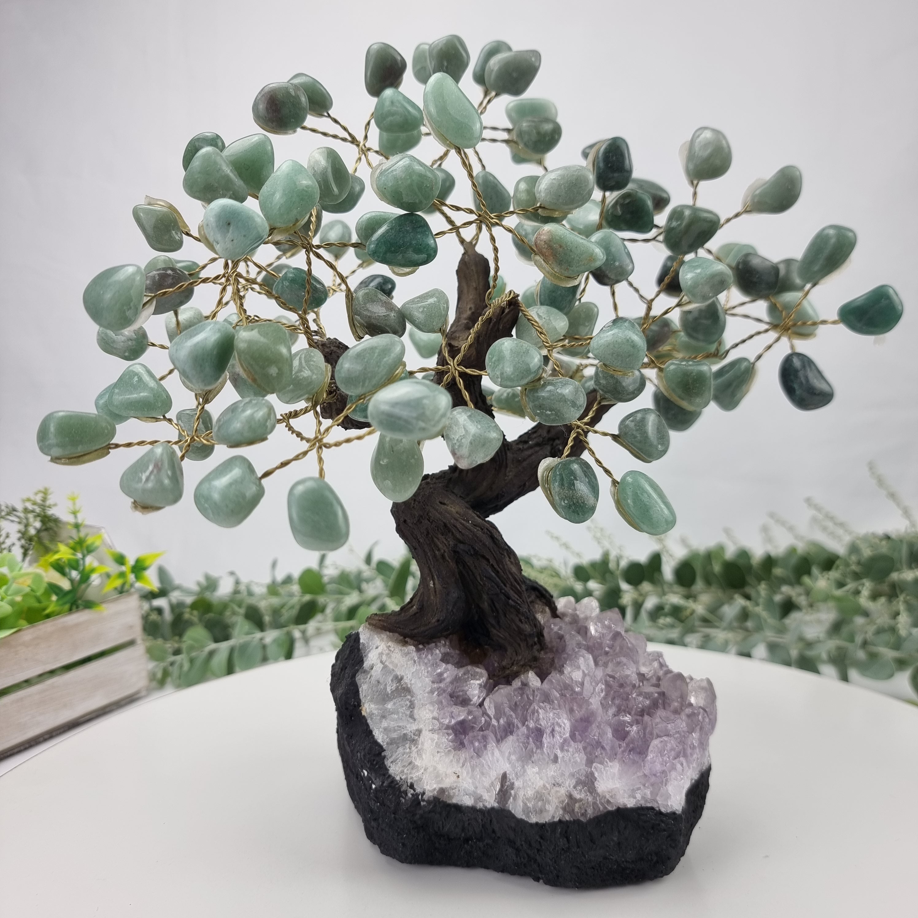 Árvore de QUARTZO VERDE Natural | 120 Pedras, 24 galhos | Base de Ametista com 20 cm altura - Peça Artesanal BR Crystals