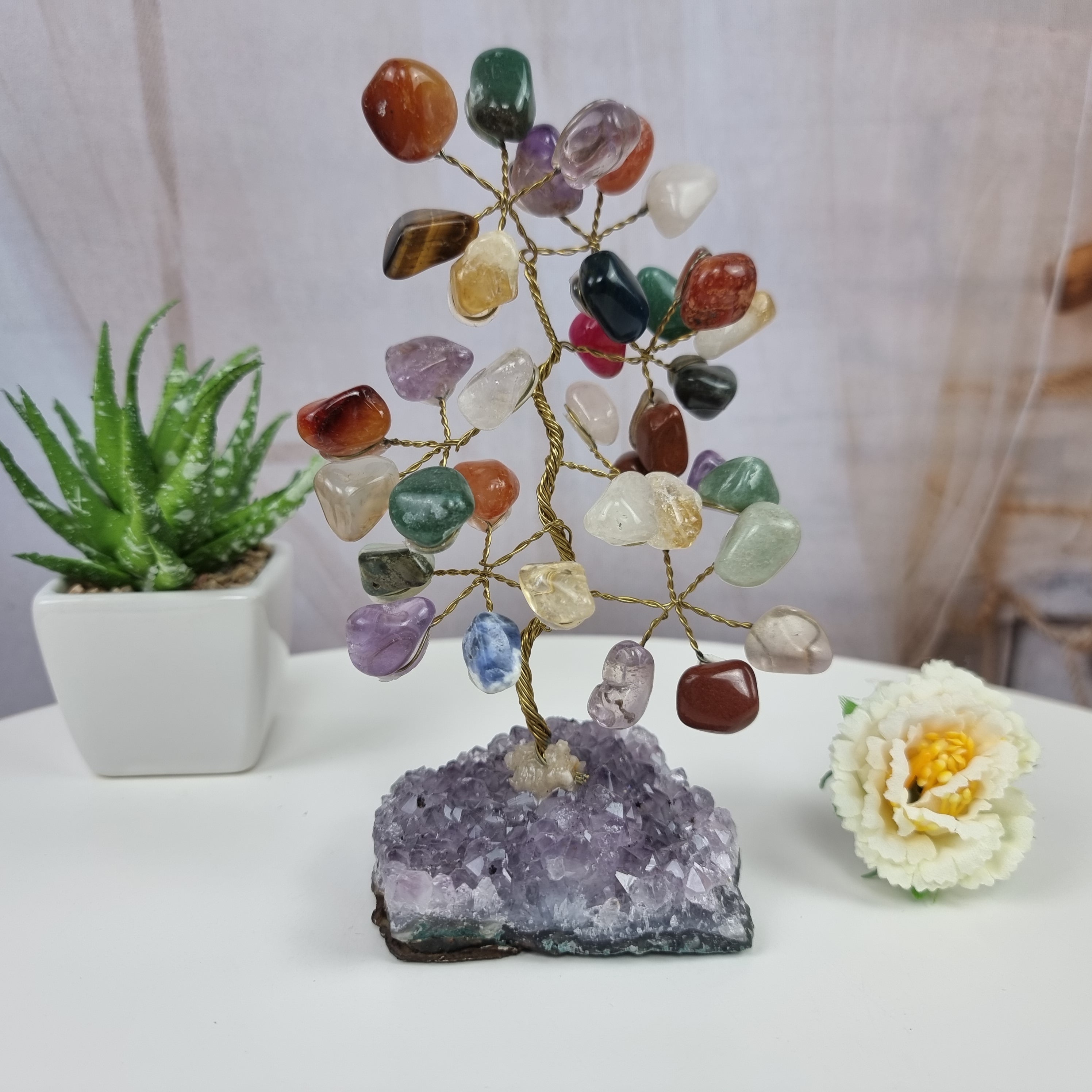 Árvore 7 Chakras pedras preciosas 7 galhos 42 Pedras Base Ametista Qualy A - 200 g